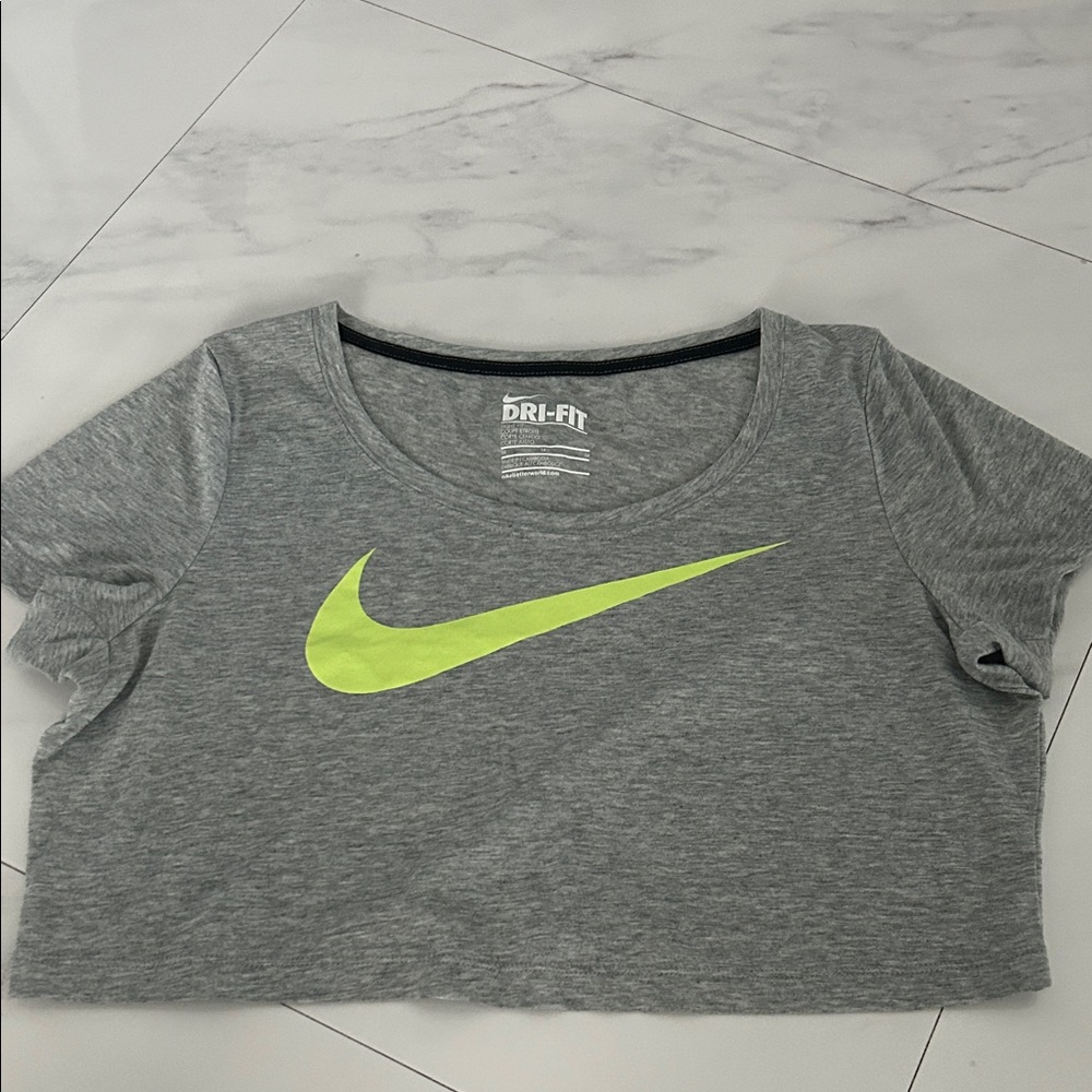Nike Crop Top